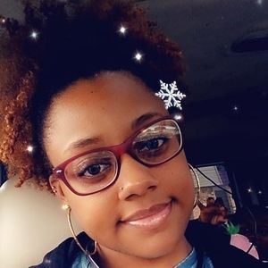 Meet your Posher, Shelle